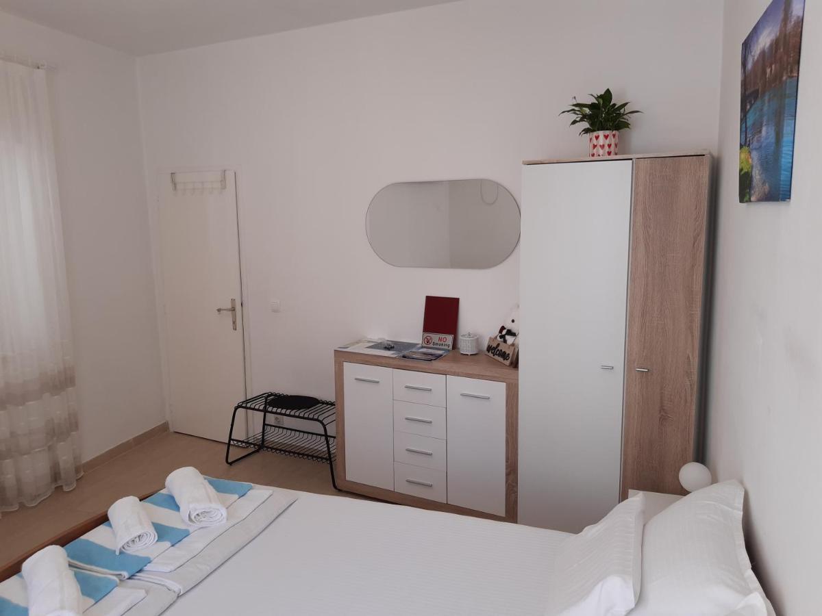 Отель Studio Apartman Tedy Корчула Экстерьер фото